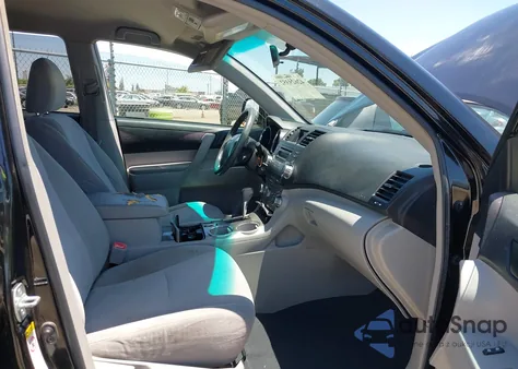 2012 Toyota Highlander from USA, damaged, VIN 5TDZA3EH8CS019918